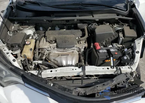 2018 Toyota Rav4 Le z USA, uszkodzony, nr VIN JTMZFREV3JJ749708